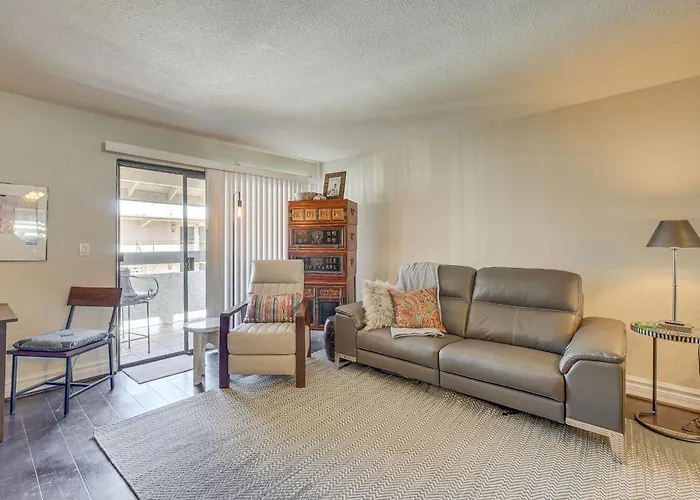 3 Mi To Camelback Mtn! Snowbird Escape W/ Pool Holiday home