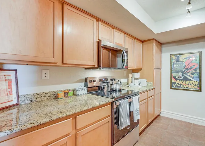 Holiday home 3 Mi To Camelback Mtn! Snowbird Escape W/ Pool Phoenix