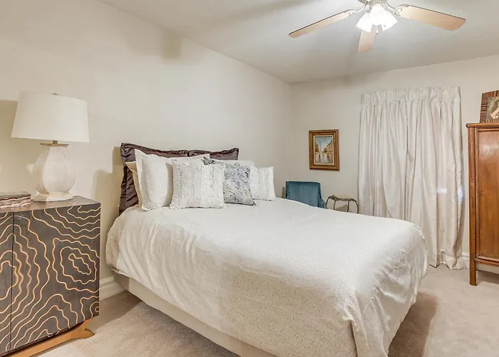 3 Mi To Camelback Mtn! Snowbird Escape W/ Pool Holiday home Phoenix