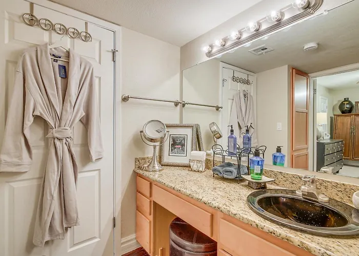 3 Mi To Camelback Mtn! Snowbird Escape W/ Pool Phoenix